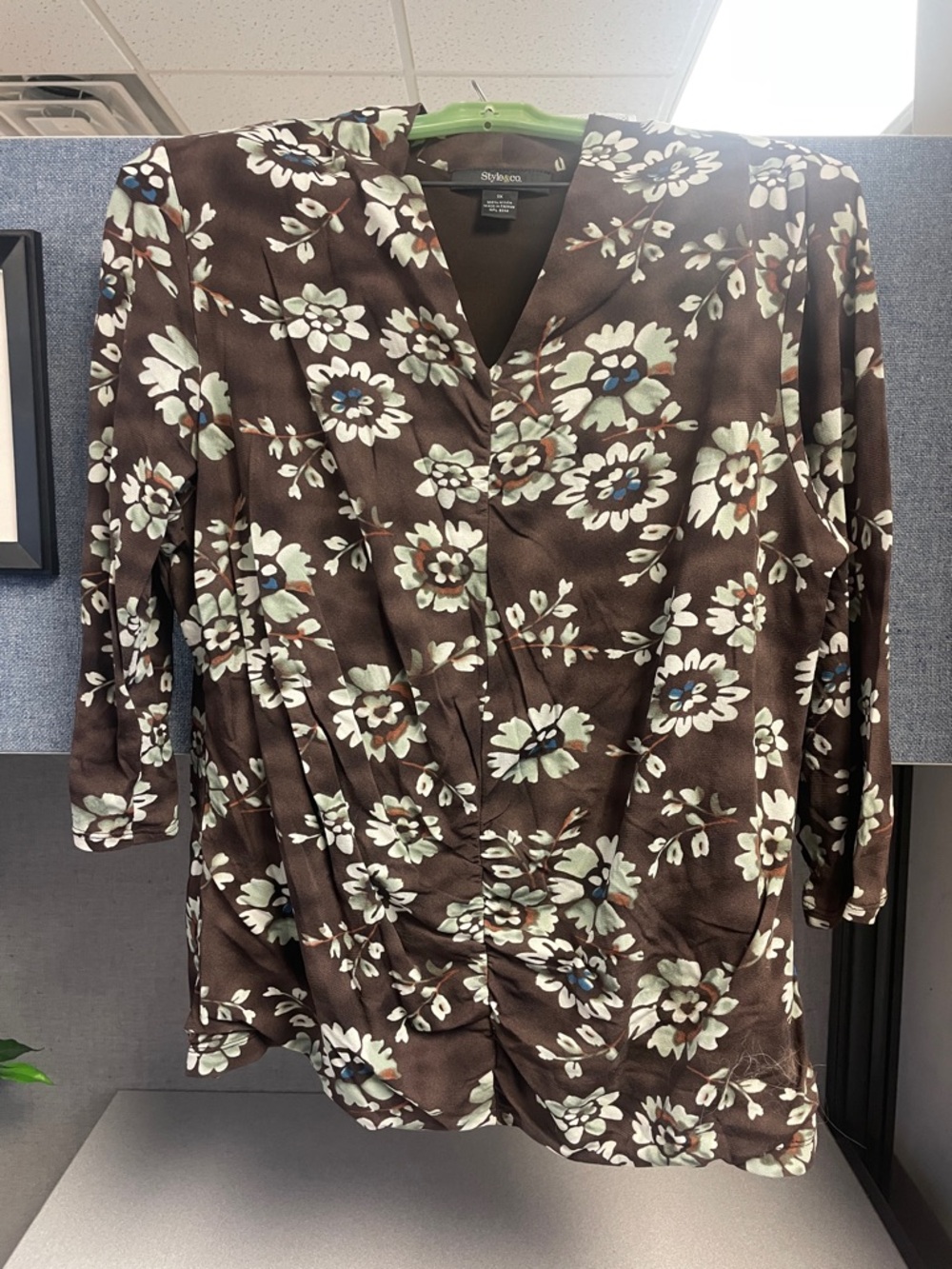Brown Floral vneck blouse